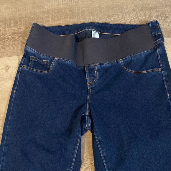 Old Navy Maternity Low Panel Rockstar Super Skinny Jeans Leggings - Picture 5 of 6